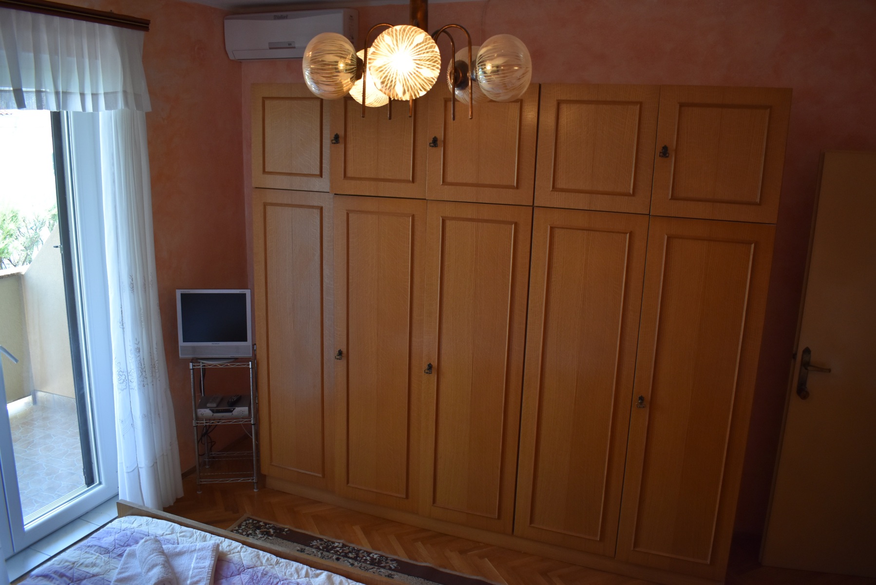 Room_4_003