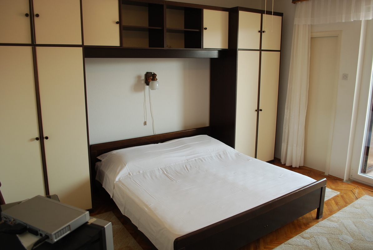 Room8_1200x800_001